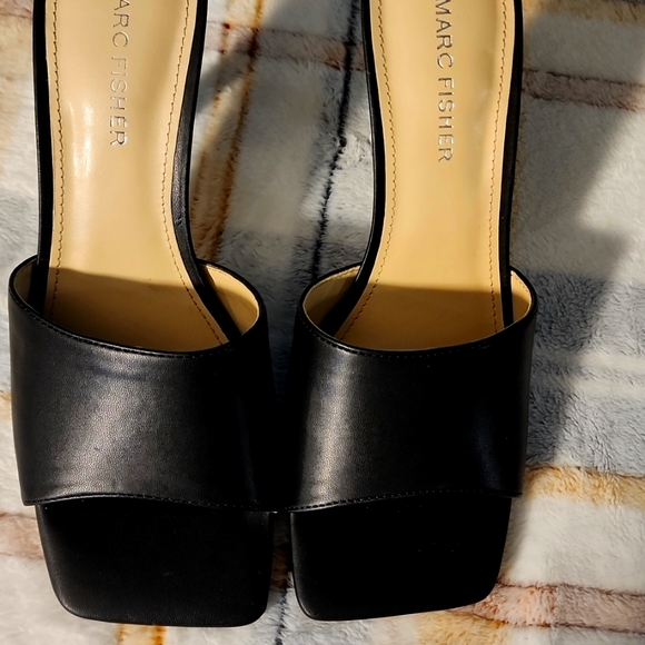 Marc Fisher Shoes - Marc Fisher womens hills 7.5